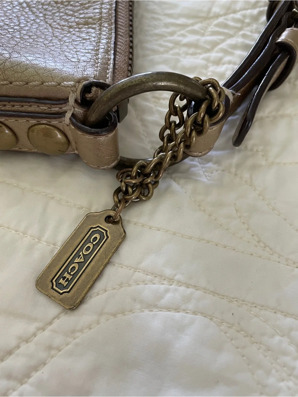 Vtg Coach Hobo Bag Purse Metallic Gold Leather Pebble